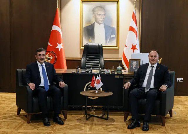 Öztürkler, Yılmaz ile görüştü - Havadis Gazetesi | Kıbrıs Haber