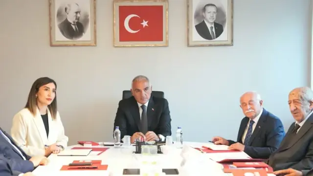 Alevi-Bektaşi Danışma Kurulu ilk toplantısını Bakan Ersoy başkanlığında gerçekleştirdi