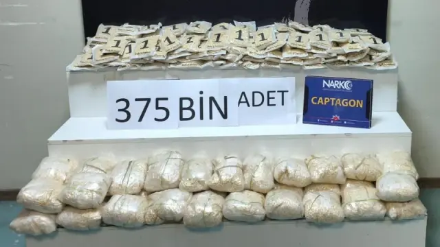 MİT ve Emniyetten nefes kesen ortak operasyon: 375 bin uyuşturucu hap ele geçirildi | Adana Haberleri