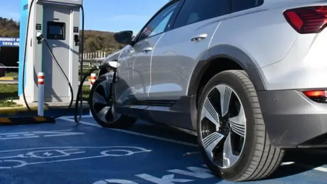 T&#xFC;rkiye yollar&#x131;ndaki elektrikli otomobil say&#x131;s&#x131;
