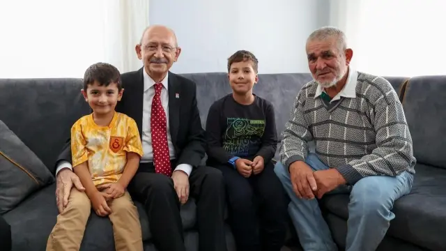 Kılıçdaroğlu&#039;ndan Özvarlı ailesine ziyaret